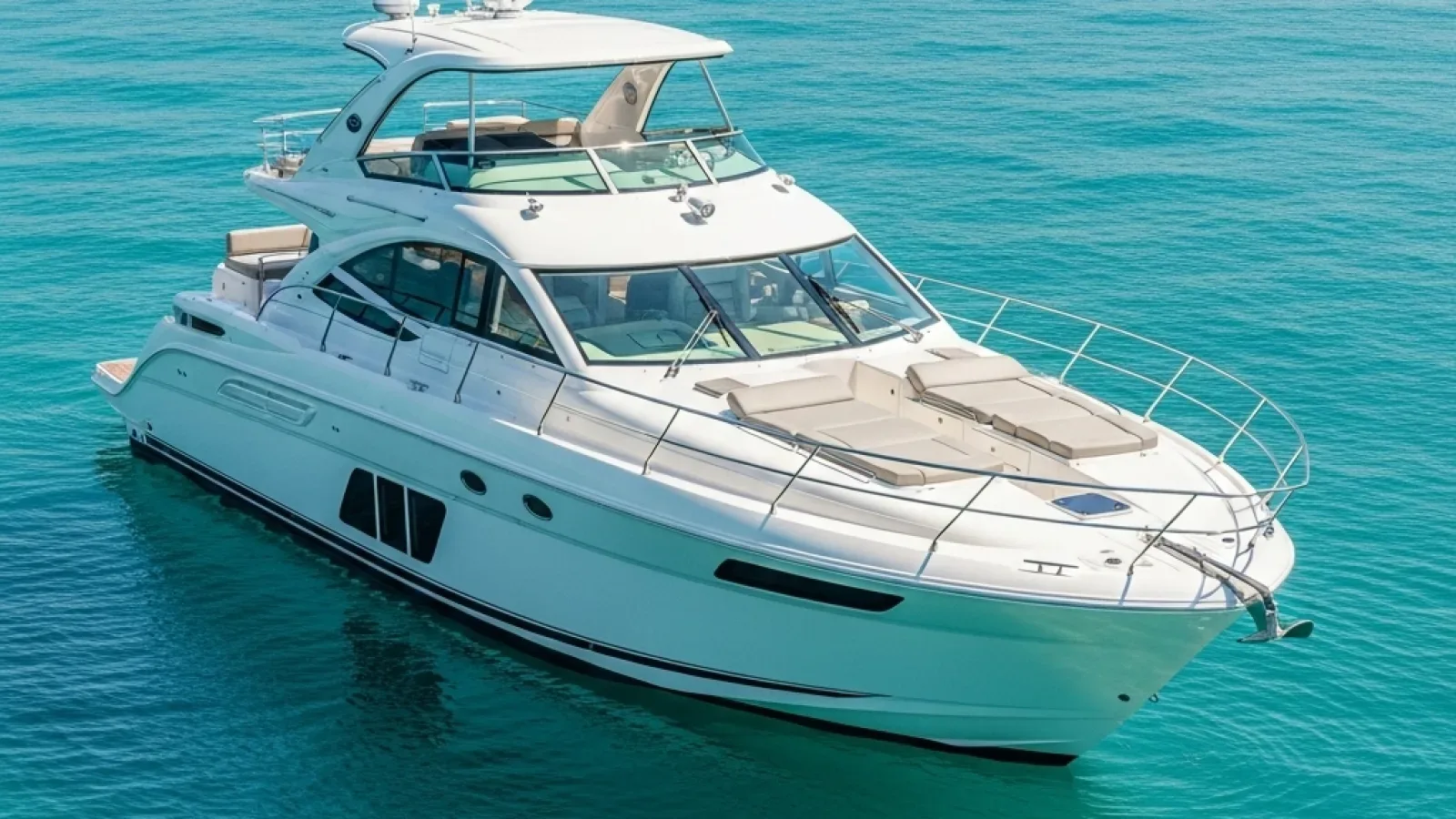 Sea Ray 390 Specs, Layout & On-Board Comfort Explained