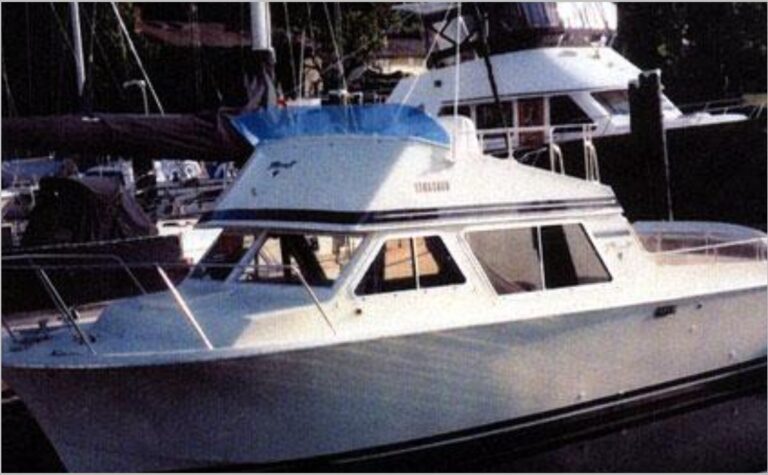 Tollycraft Sedan Cruiser 26 Power Boat, Specs & Price
