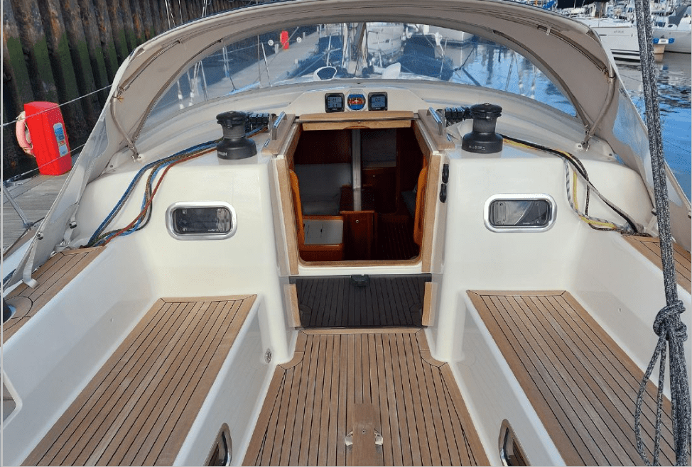 410 sailboat specs