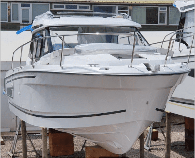 Jeanneau Merry Fisher 795 Series 2 Power Boat