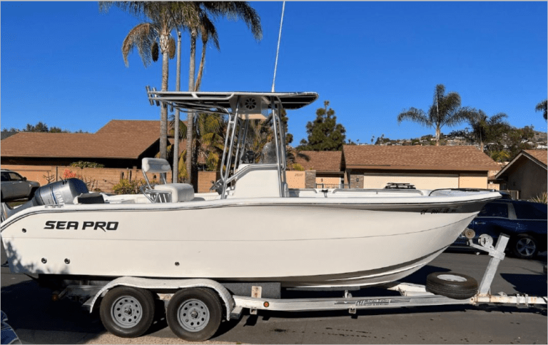 Sea Pro 220 Center Console Saltwater Fishing Power Boat