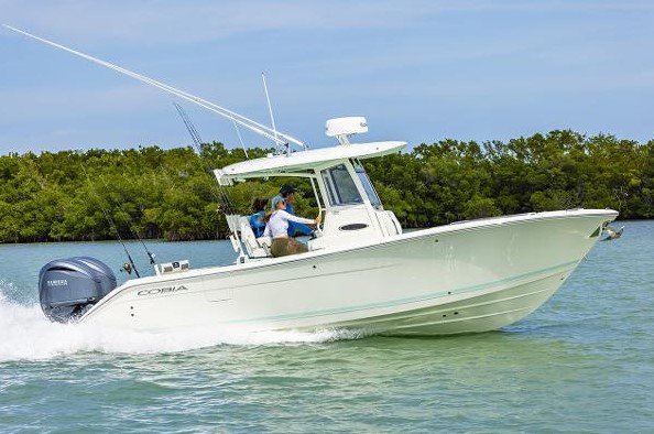 Why the Cobia 265 Center Console Is Perfect for Family Boating Adventures? 1 Cobia 265 Center Console