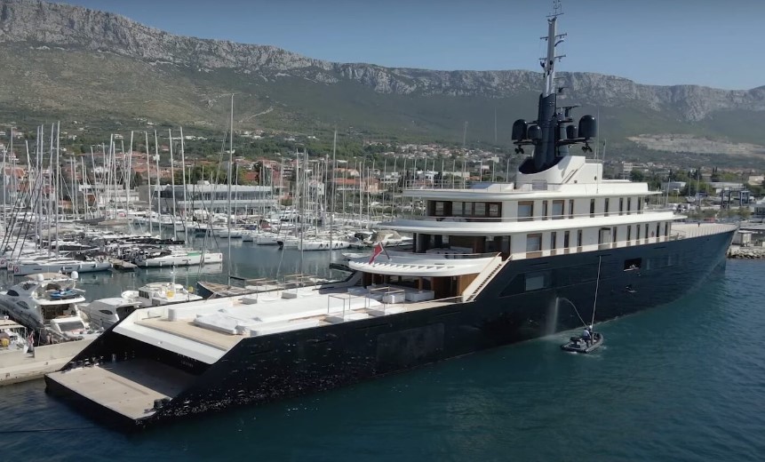 The Liva O Yacht: Owner, Interior Design & Current Location 2 liva o yacht owner