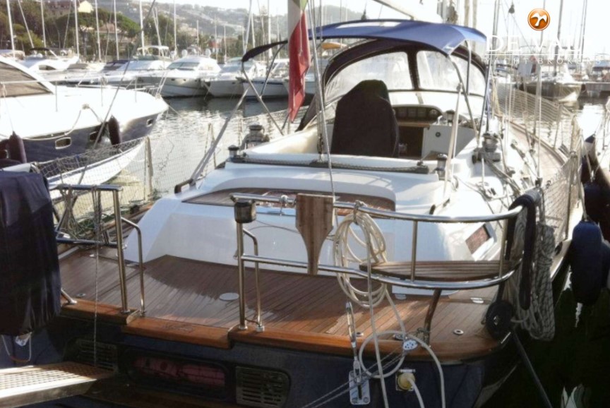 moody 49 yacht​ - featured image